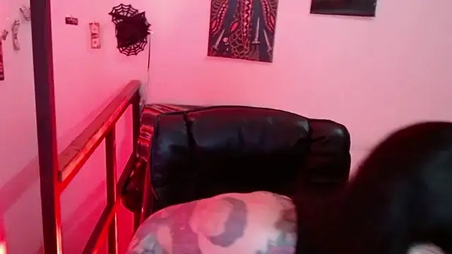 VampGirl1 online show from 01.04.25