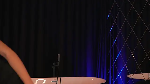 EllenKarter online show from 01.18.25