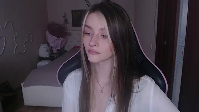 Snapshot of jeann_elsaa chatting on 03.09.25 jeann elsaa online show from 03.09.25