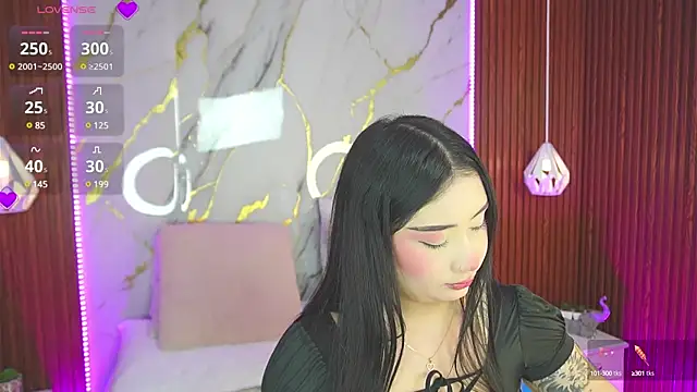 Snapshot of haylie_ chatting on 01.15.25 haylie online show from 01.15.25