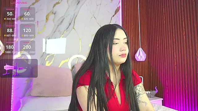 Snapshot of haylie_ chatting on 02.15.25 haylie online show from 02.15.25