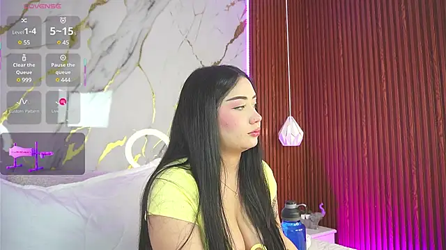 Snapshot of haylie_ chatting on 02.24.25 haylie online show from 02.24.25
