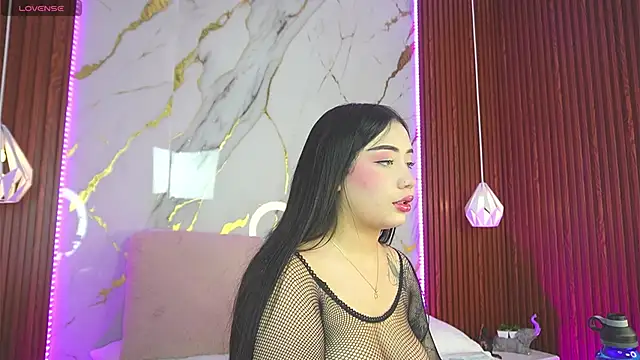 Snapshot of haylie_ chatting on 02.25.25 haylie online show from 02.25.25
