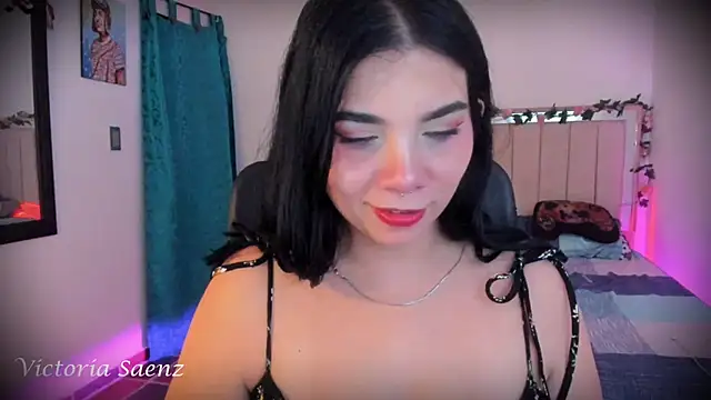 Snapshot of victoriaasaenz_ chatting on 12.14.25 victoriaasaenz online show from 12.14.25