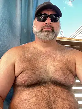 Snapshot of fat_cock_4_you chatting on 09.19.25 fat cock 4 you online show from 09.19.25