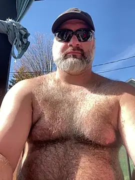 Snapshot of fat_cock_4_you chatting on 10.10.25 fat cock 4 you online show from 10.10.25