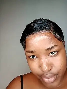 Snapshot of SexyAmeena2002 chatting on 12.19.25 SexyAmeena2002 online show from 12.19.25