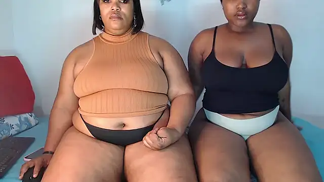 Snapshot of SexyAmeena2002 chatting on 01.08.26 SexyAmeena2002 online show from 01.08.26