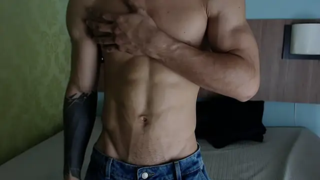 AlbertBernal69 online show from 02.08.25