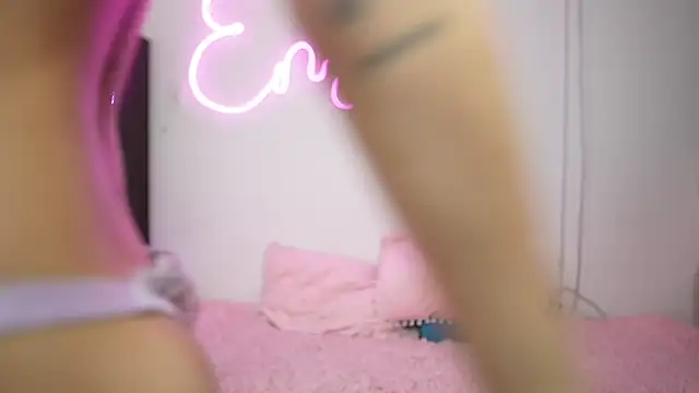 Snapshot of emily_smittt chatting on 01.14.25 emily smittt online show from 01.14.25
