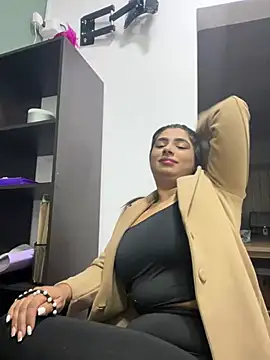 ZiaCalifa online show from 01.06.25