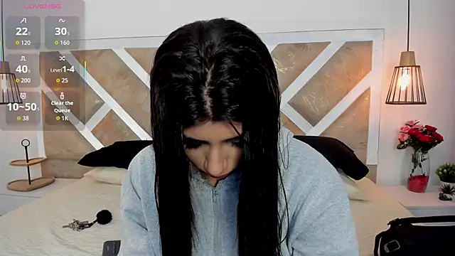 ZiaCalifa online show from 06.24.26