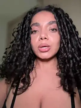 Mariecurl online show from 02.11.26