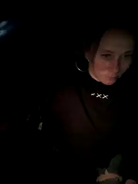 Snapshot of SummerBlueMoon chatting on 11.22.25 SummerBlueMoon online show from 11.22.25