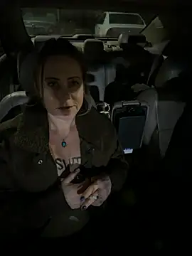 Snapshot of SummerBlueMoon chatting on 02.17.26 SummerBlueMoon online show from 02.17.26