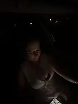 Snapshot of SummerBlueMoon chatting on 02.18.26 SummerBlueMoon online show from 02.18.26