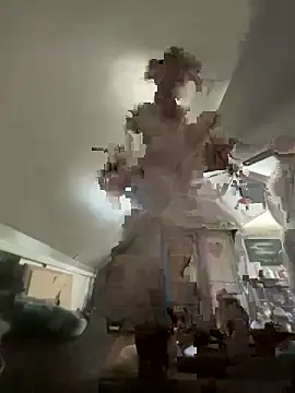 Snapshot of SummerBlueMoon chatting on 02.23.26 SummerBlueMoon online show from 02.23.26