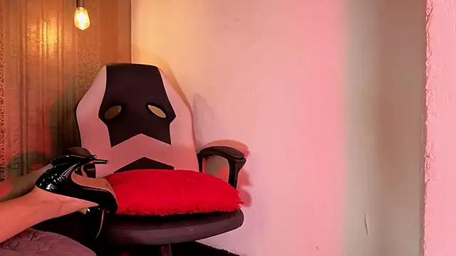 MishaKinki online show from 11.22.25