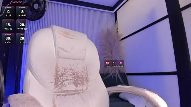 LunaBaker-1 online show from 05.18.26