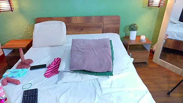 Snapshot of dannaahbrown chatting on 03.04.26 dannaahbrown online show from 03.04.26