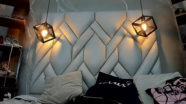 Snapshot of SakuraLee_ chatting on 02.10.25 SakuraLee online show from 02.10.25