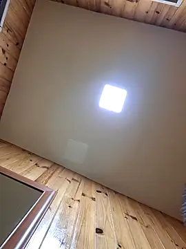 juuuaniii online show from 04.02.26