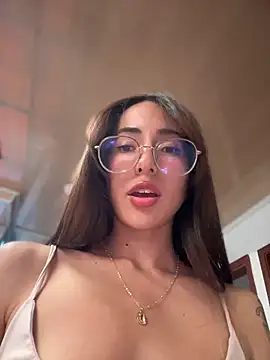 lauravasquez online show from 01.31.25