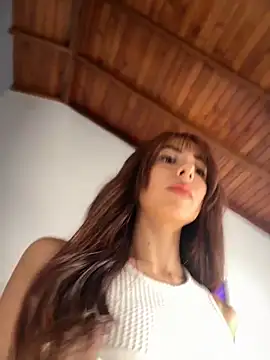 lauravasquez online show from 04.01.26