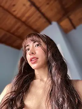 lauravasquez online show from 04.10.26