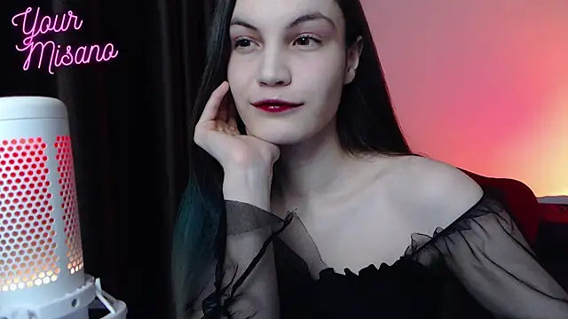 Snapshot of YourMisano chatting on 11.21.25 YourMisano online show from 11.21.25