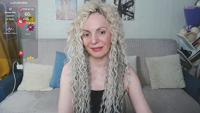 kiramarta online show from 11.25.25