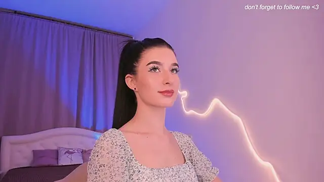 LauraCoy online show from 06.02.26