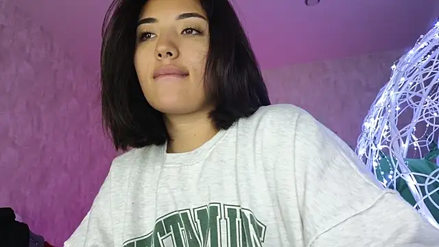 lily  foster online show from 12.21.25