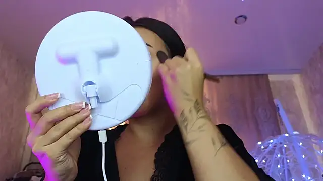 lily  foster online show from 02.20.26