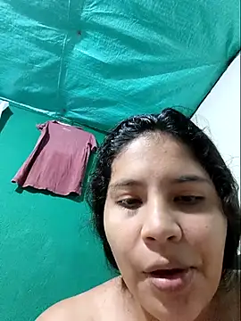 moncerrat luna online show from 12.19.25