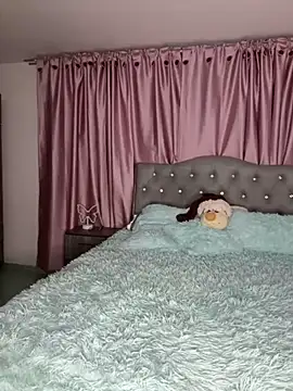 Emiily Scott1 online show from 01.15.25