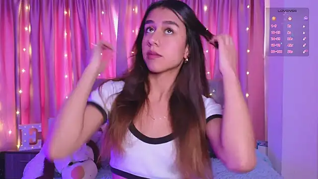 Emiily Scott1 online show from 09.10.25