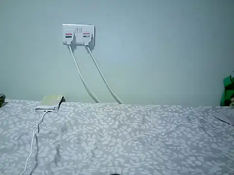 lupita 0 online show from 10.18.25