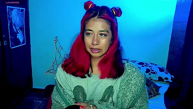 Roxanbunny1 online show from 10.22.25