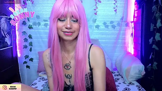 Roxanbunny1 online show from 04.15.26