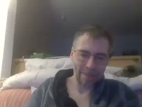 Snapshot of ptitcanard60600 chatting on 12.11.24 ptitcanard60600 online show from 12.11.24