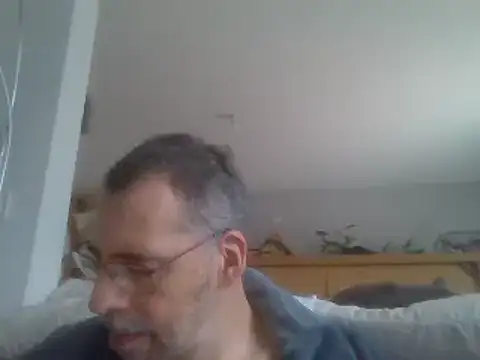 Snapshot of ptitcanard60600 chatting on 12.29.24 ptitcanard60600 online show from 12.29.24