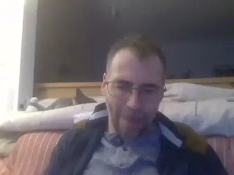 Snapshot of ptitcanard60600 chatting on 01.10.25 ptitcanard60600 online show from 01.10.25