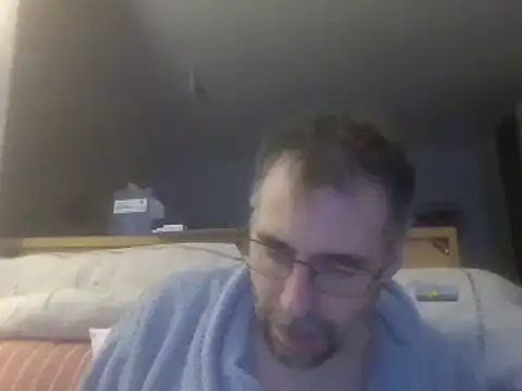 Snapshot of ptitcanard60600 chatting on 02.08.25 ptitcanard60600 online show from 02.08.25