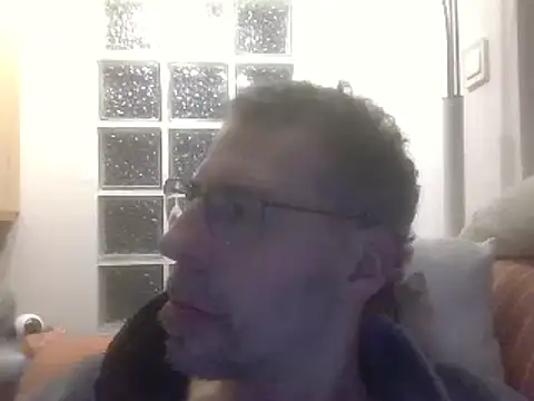 Snapshot of ptitcanard60600 chatting on 02.26.25 ptitcanard60600 online show from 02.26.25