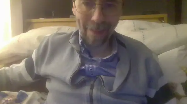 Snapshot of ptitcanard60600 chatting on 03.18.25 ptitcanard60600 online show from 03.18.25