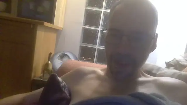 Snapshot of ptitcanard60600 chatting on 09.18.25 ptitcanard60600 online show from 09.18.25