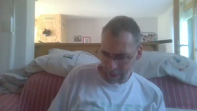 Snapshot of ptitcanard60600 chatting on 09.19.25 ptitcanard60600 online show from 09.19.25