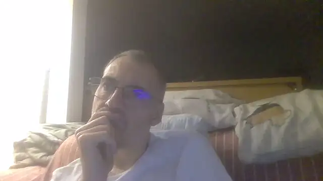 Snapshot of ptitcanard60600 chatting on 09.21.25 ptitcanard60600 online show from 09.21.25