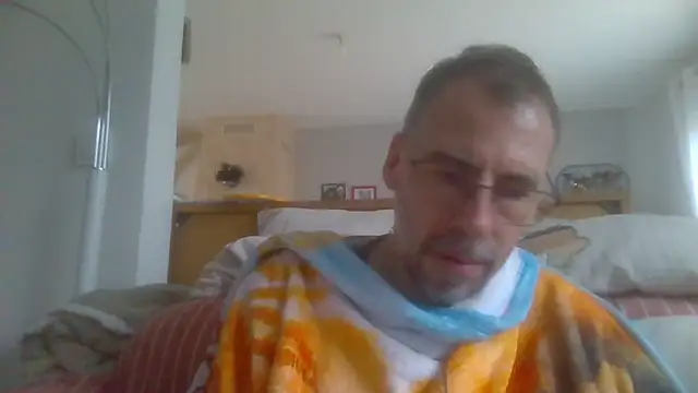 Snapshot of ptitcanard60600 chatting on 10.02.25 ptitcanard60600 online show from 10.02.25